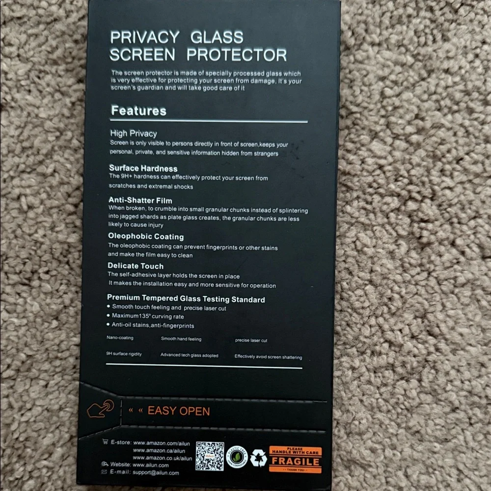 iPhone 14 Pro Max - Ailun Black and Gold Privacy Glass Protector